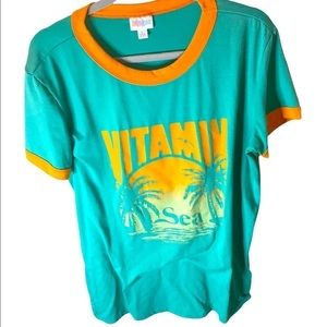 Lularoe Liv tee, large